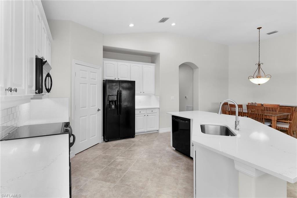 1286 Rialto Way # 202 Property Photo 11
