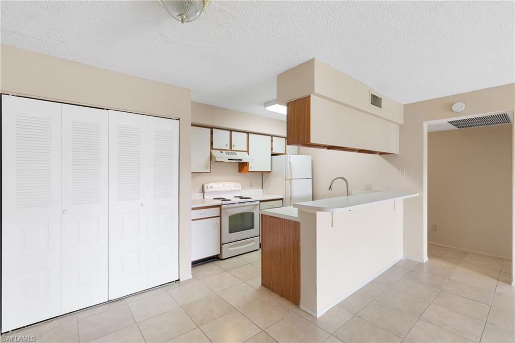 5317 Summerlin Rd # 1713 Property Photo 2