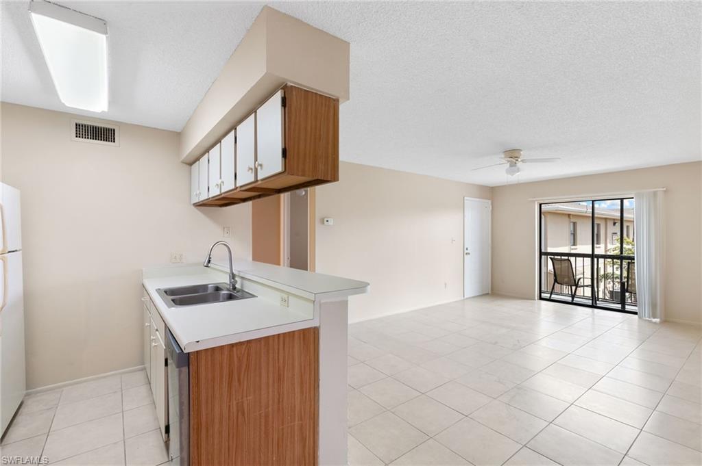 5317 Summerlin Rd # 1713 Property Photo 5