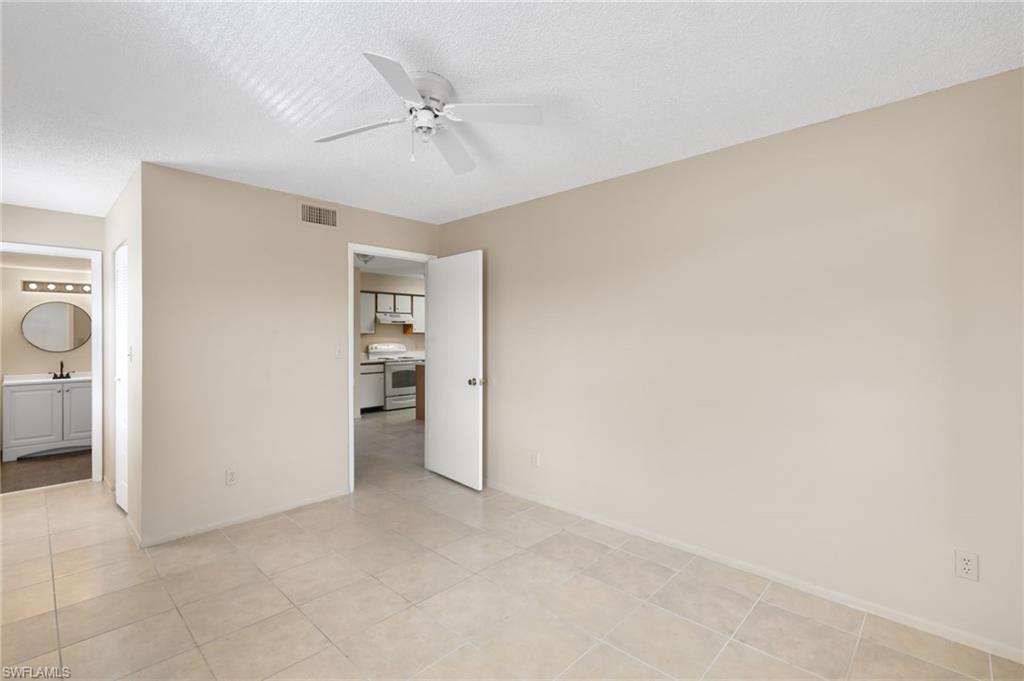 5317 Summerlin Rd # 1713 Property Photo 12