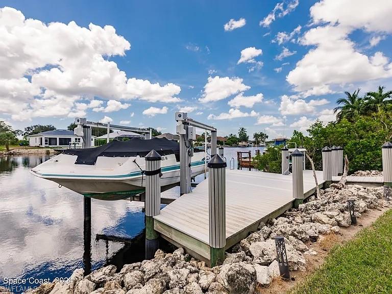 162 Windward Cay Property Photo 33