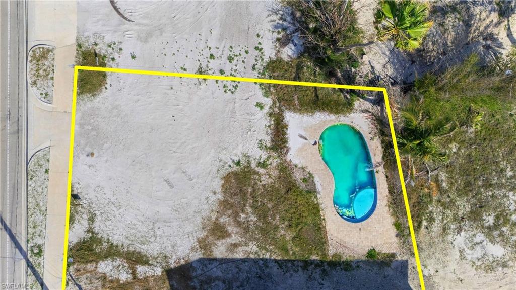 523 Estero Blvd Property Photo 12