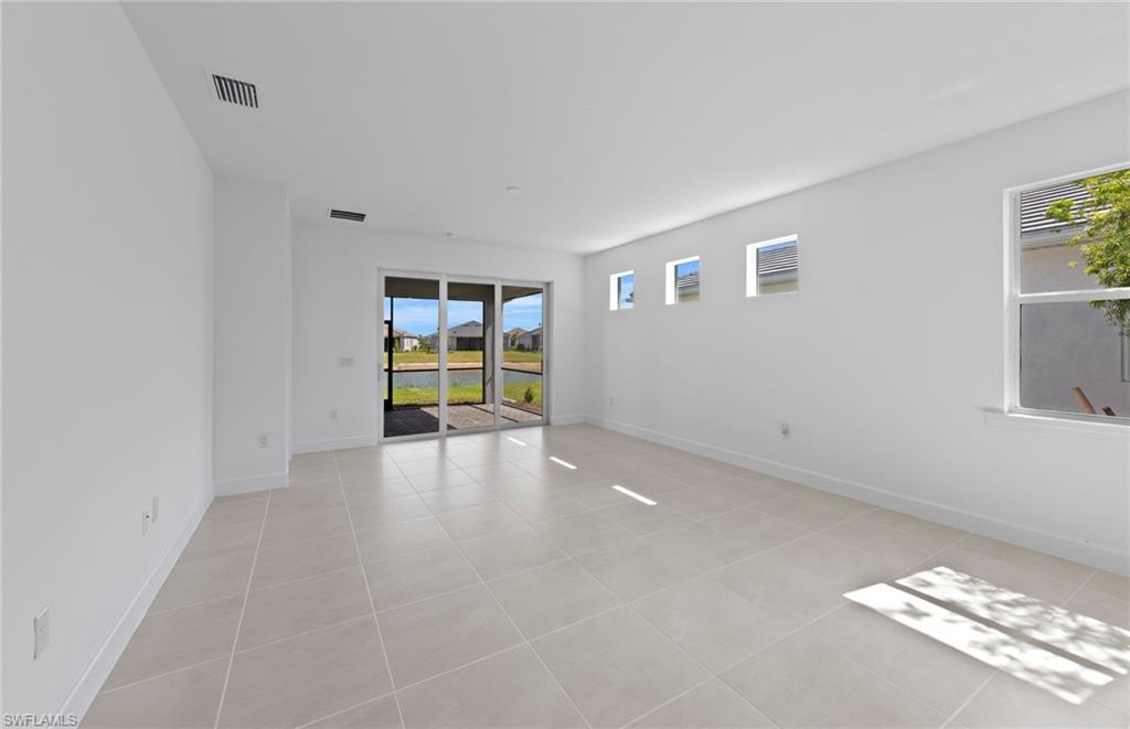 12421 Dolomite Way Property Photo 13