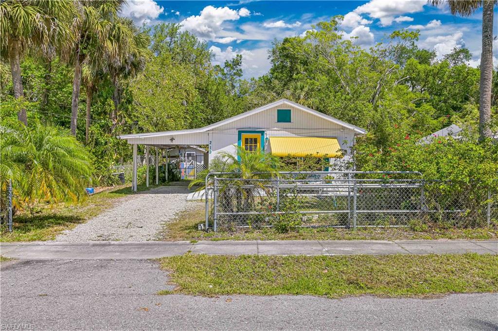 219 Granada Blvd Property Photo 2