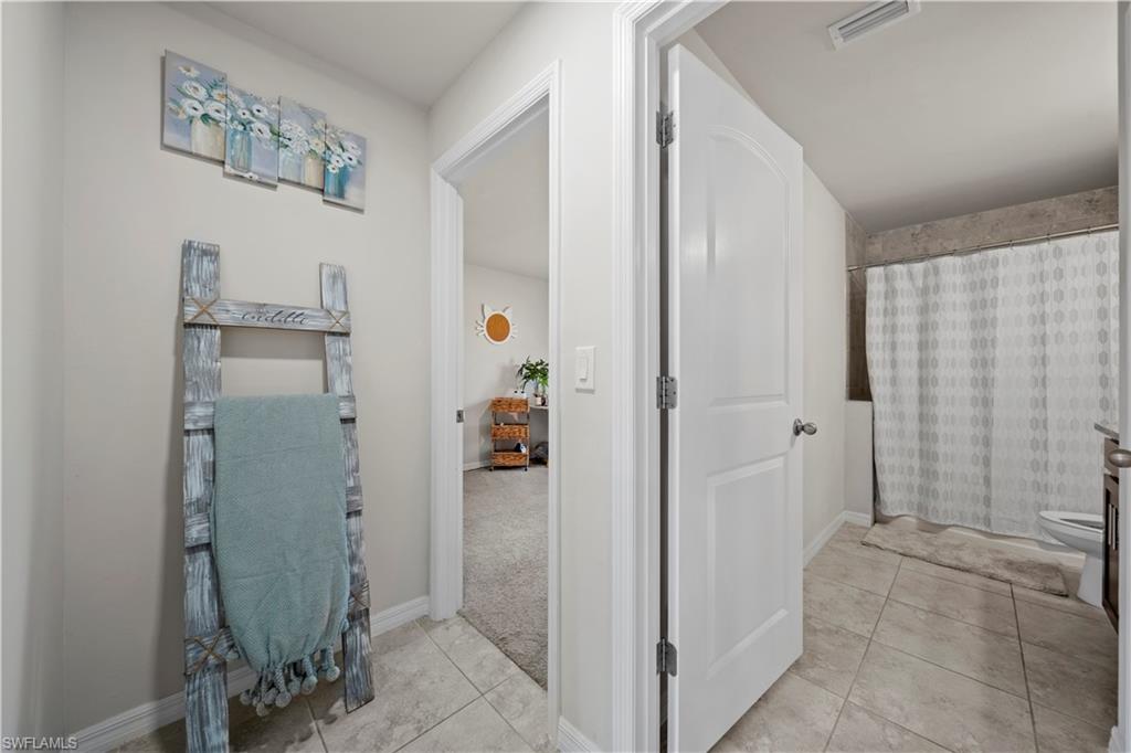 2818 43rd St W Property Photo 19
