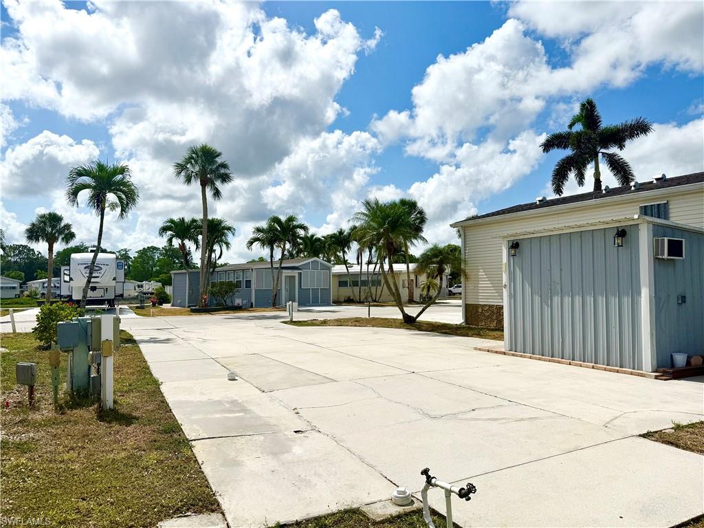 371 Imperial Wilderness Blvd Property Photo 2