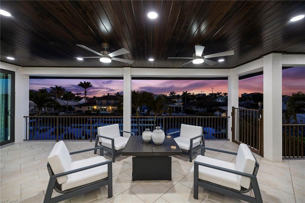434 Trade Winds Ave Property Photo 4