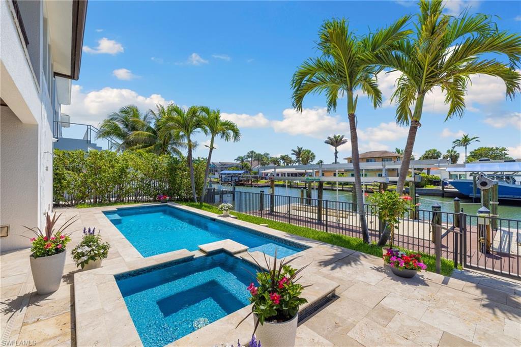 434 Trade Winds Ave Property Photo 13