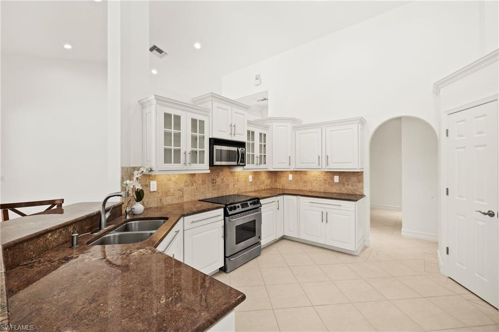 7034 Sugar Magnolia Cir Property Photo 11