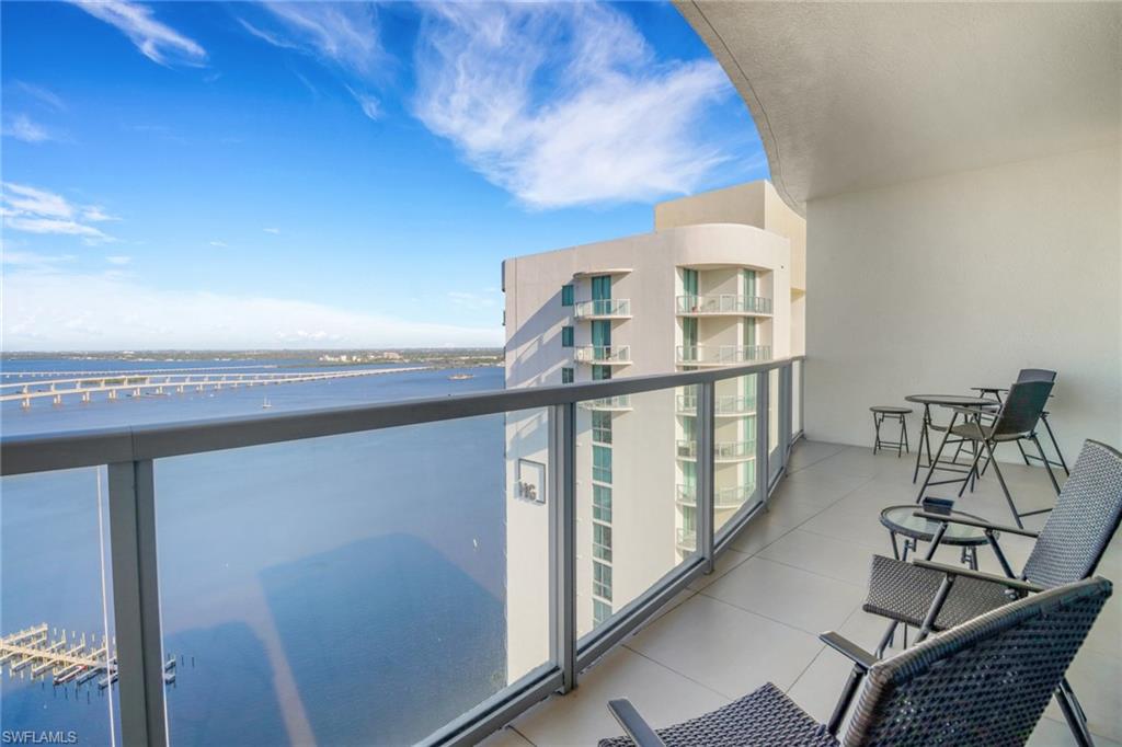 3000 Oasis Grand Blvd Property Photo 29