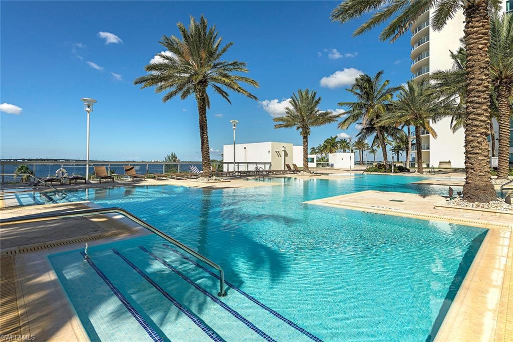 3000 Oasis Grand Blvd Property Photo 38