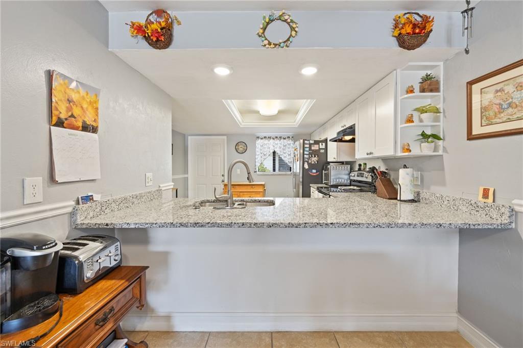 4514 Santa Barbara Blvd 5 Property Photo 9
