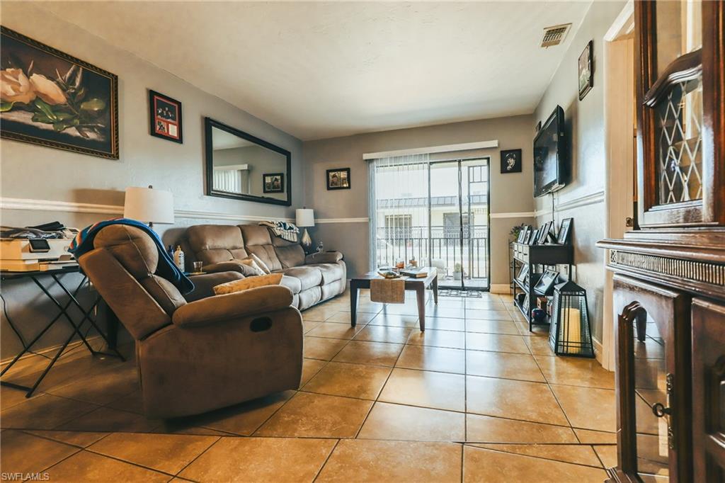 4514 Santa Barbara BLVD # 5 Property Photo 1