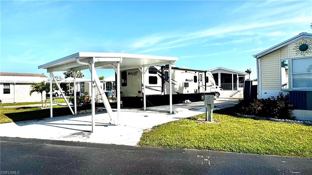 11102 Stardust Dr Property Photo 2