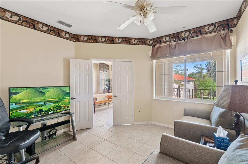 4834 Hampshire Ct # 207 Property Photo 6