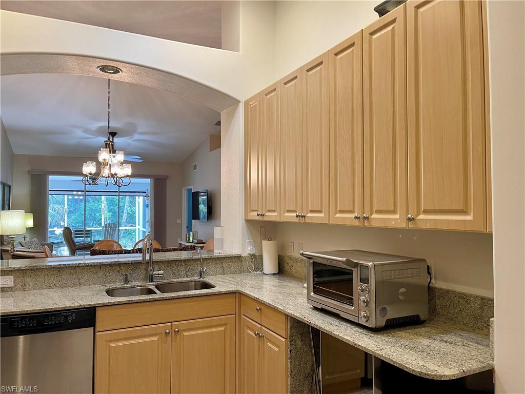 6112 Mandalay Cir # 67 Property Photo 9