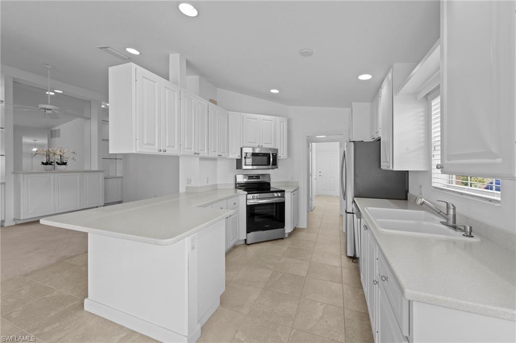 28125 Goby Trl Property Photo 13
