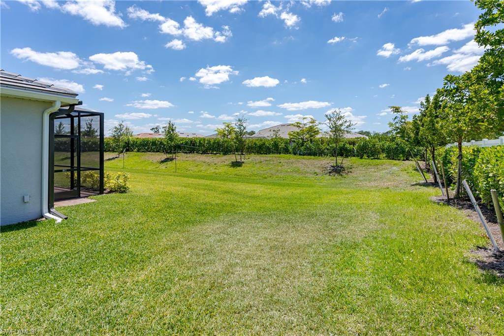 2140 Dragonfruit Way Property Photo 32