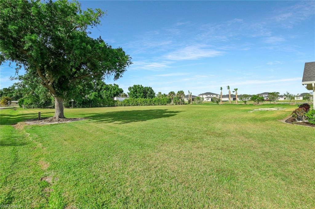 17060 Cypress Creek Dr Property Photo 24