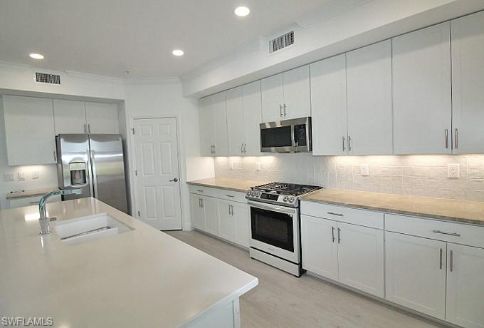 15935 Grassland Ln # 4011 Property Photo 9