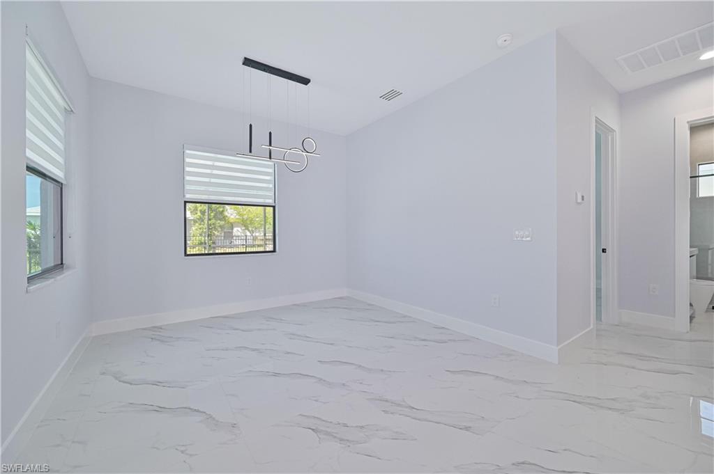 900 Nw 12th Pl Property Photo 17
