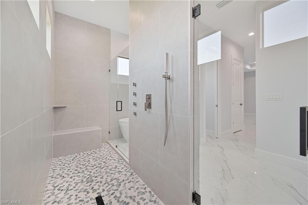 900 Nw 12th Pl Property Photo 24