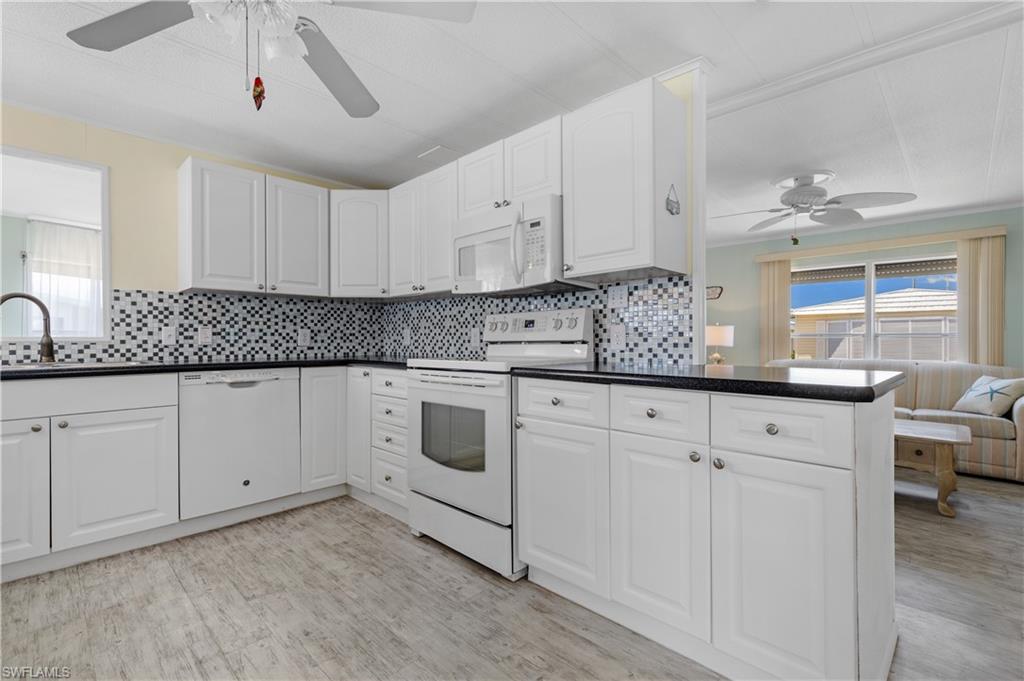 3405 Rainbow Ln Property Photo 6