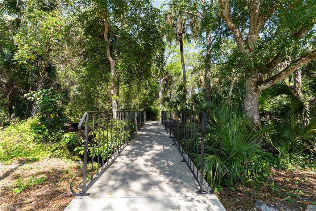 11207 San Sebastian Ln Property Photo 3