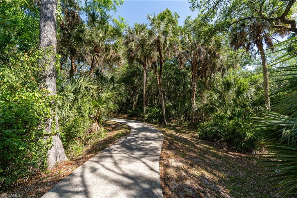 11207 San Sebastian Ln Property Photo 4