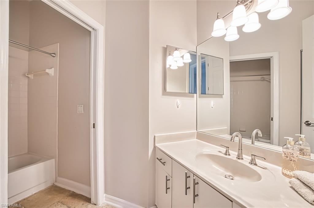 5482 Peppertree Dr Property Photo 28