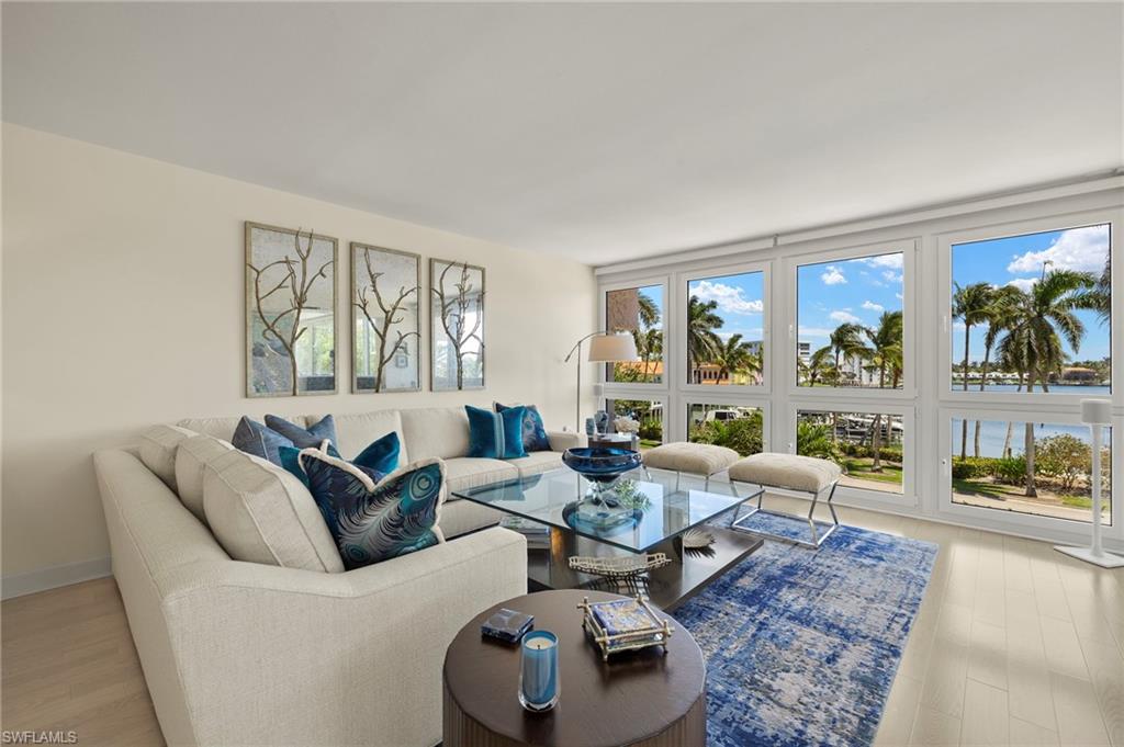 4031 Gulf Shore Blvd N # 3e Property Photo 1
