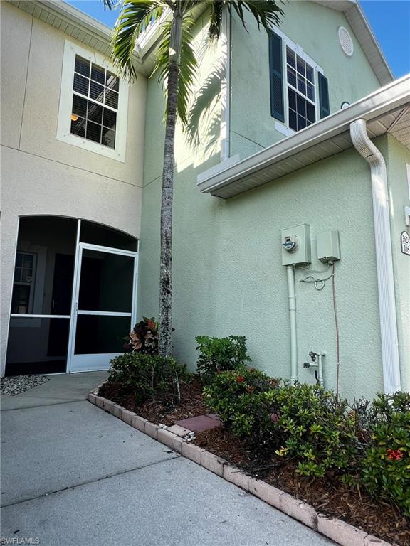 3624 Pine Oak Cir # 105 Property Photo 8