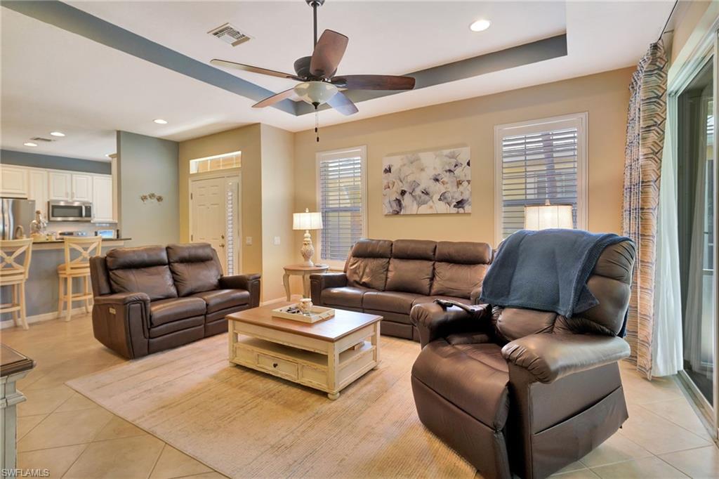 9908 Periwinkle Preserve Ln Property Photo 4