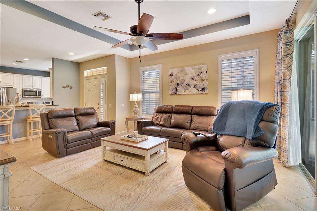 9908 Periwinkle Preserve Ln Property Photo 5