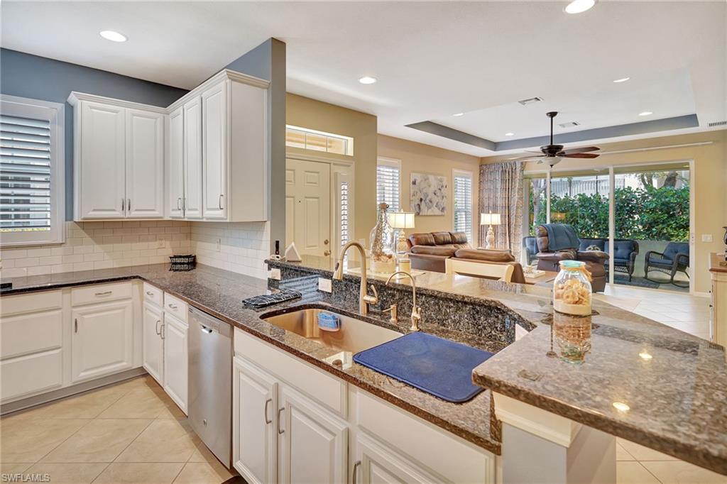 9908 Periwinkle Preserve Ln Property Photo 10
