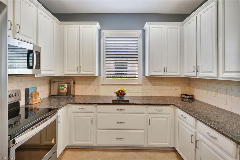 9908 Periwinkle Preserve Ln Property Photo 15