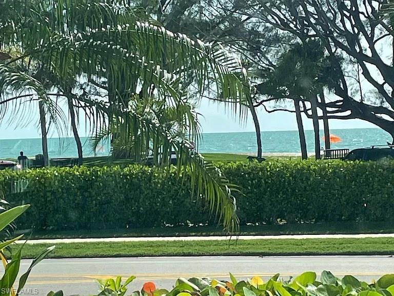 2100 Gulf Shore Blvd N # 100 Property Photo 2