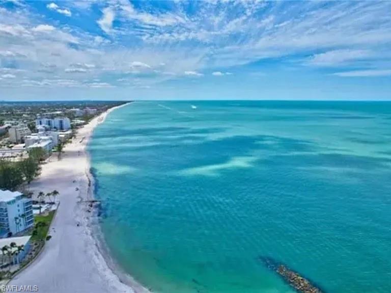 2100 Gulf Shore Blvd N # 100 Property Photo 31