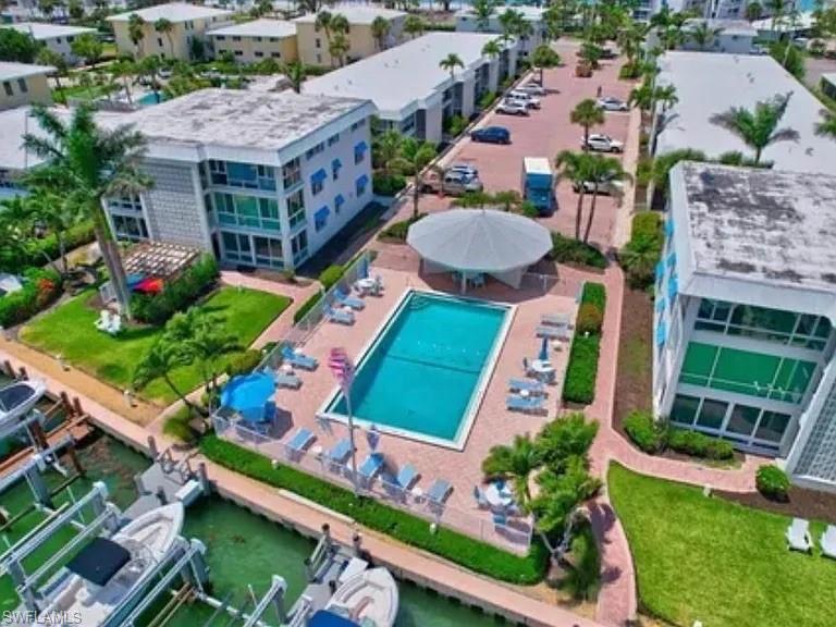 2100 Gulf Shore Blvd N # 100 Property Photo 33