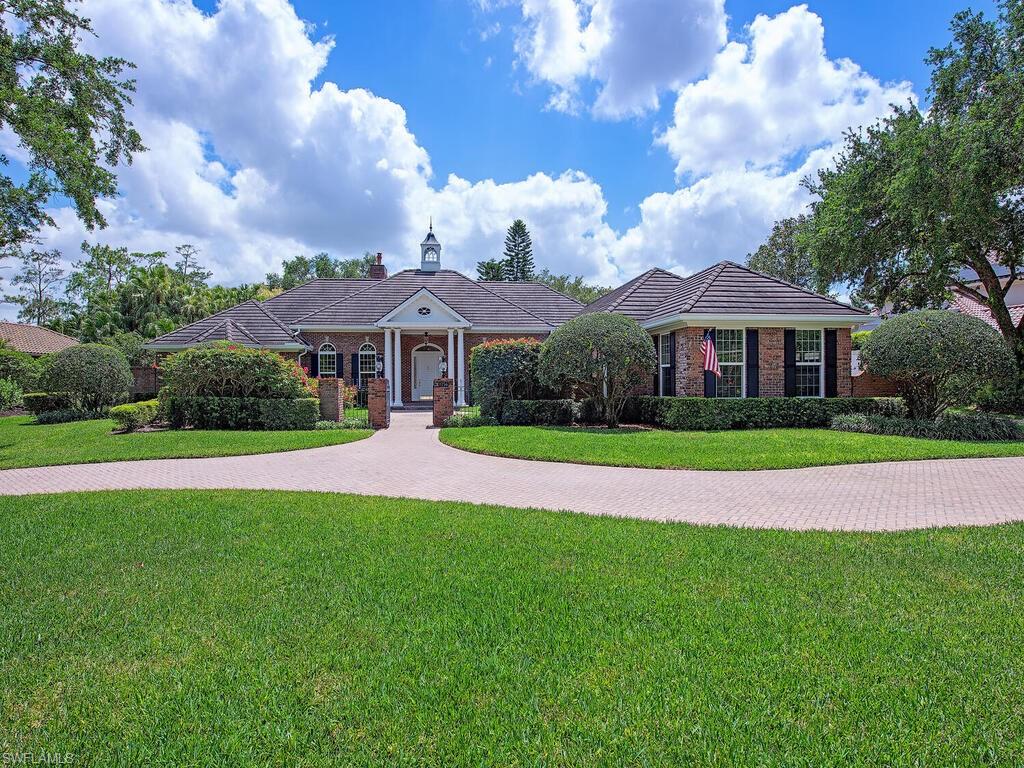 4756 Pond Apple Dr N Property Photo 2