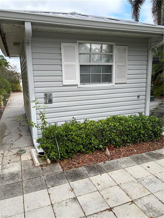 5758 Burrwood Ct Property Photo 4