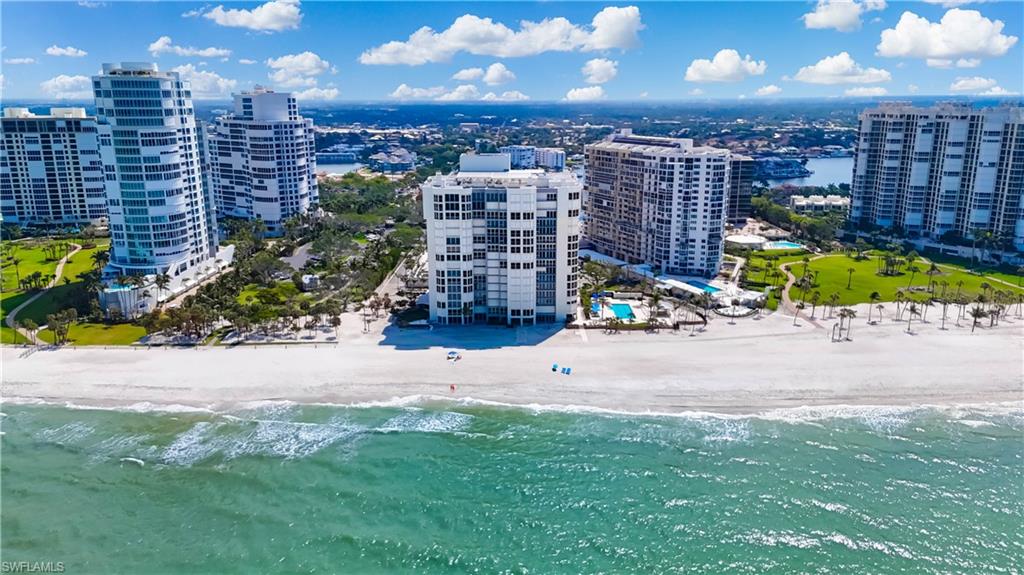 4051 Gulf Shore Blvd N # 1000 Property Photo 2