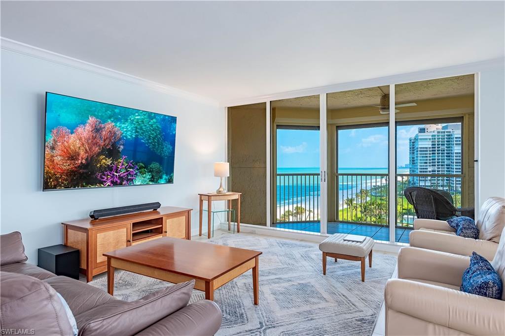 4051 Gulf Shore Blvd N # 1000 Property Photo 3