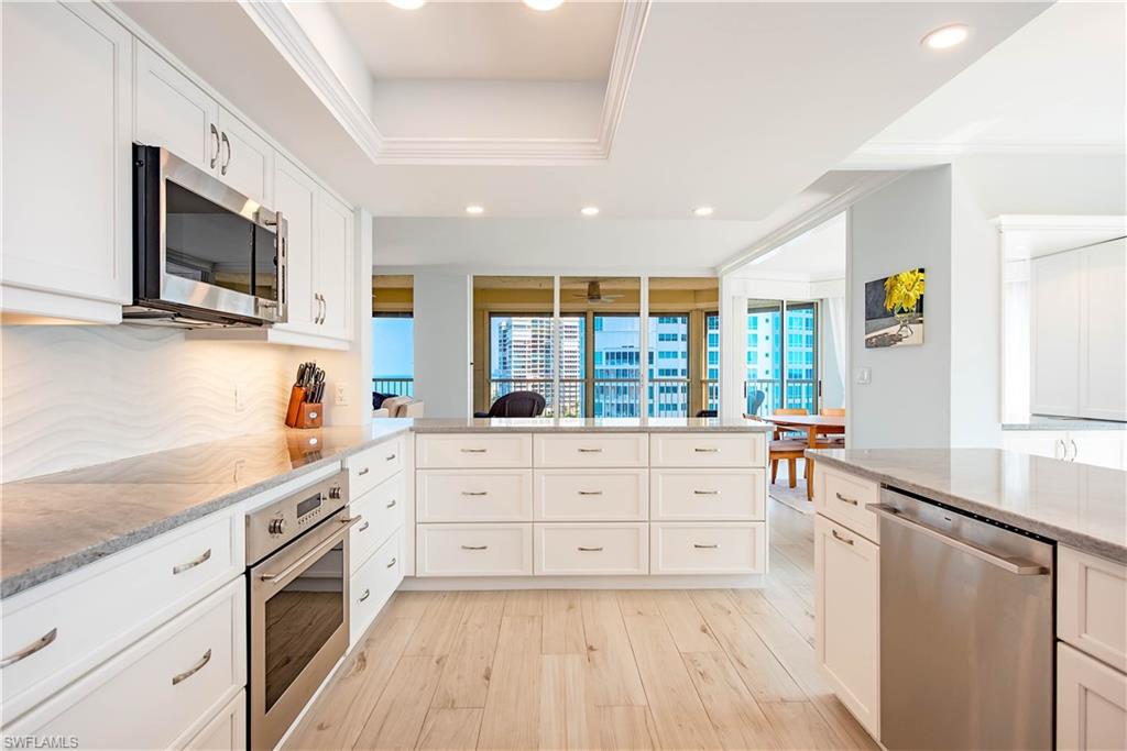 4051 Gulf Shore Blvd N # 1000 Property Photo 8