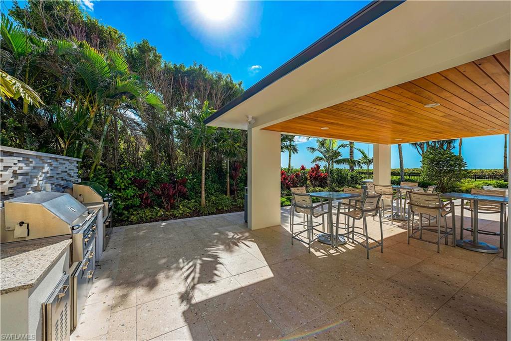 4051 Gulf Shore Blvd N # 1000 Property Photo 18