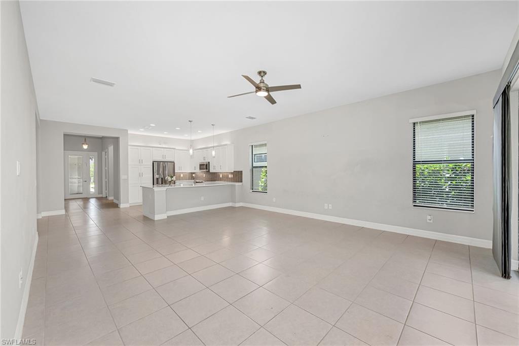 11643 Riverstone Ln Property Photo 4