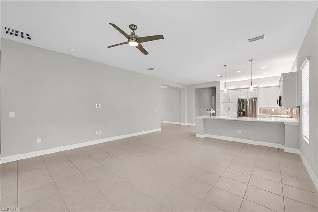 11643 Riverstone Ln Property Photo 5