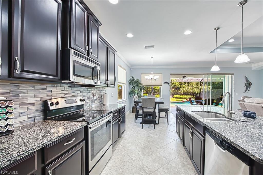 12740 Seaside Key Ct Property Photo 11