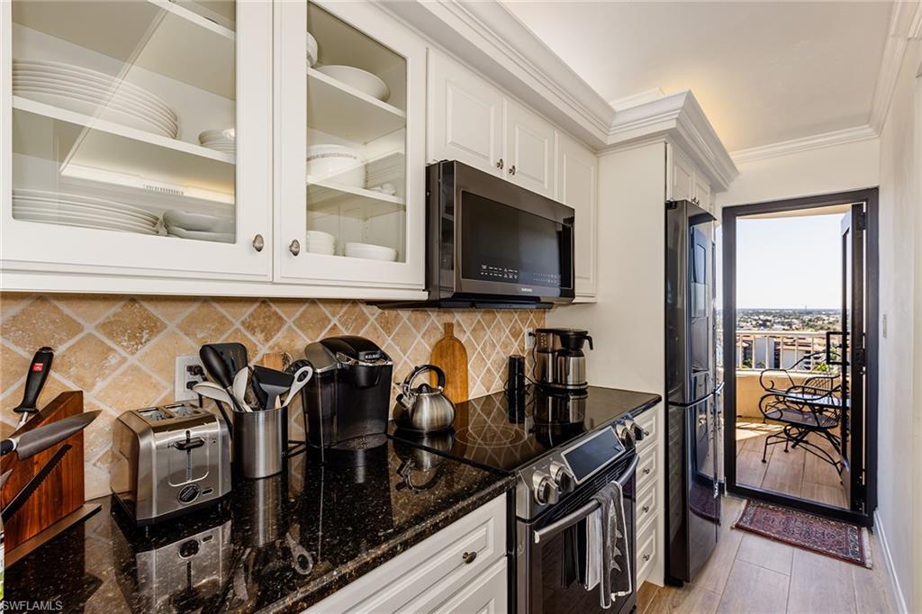 440 Seaview Ct # 1503 Property Photo 8