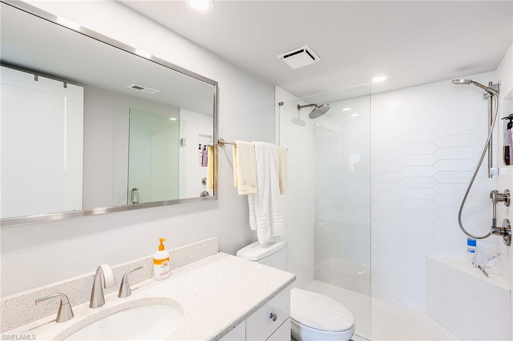 440 Seaview Ct # 1503 Property Photo 12
